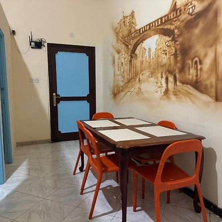 Backpackers Place Apartman Abu Dzabi Kültér fotó