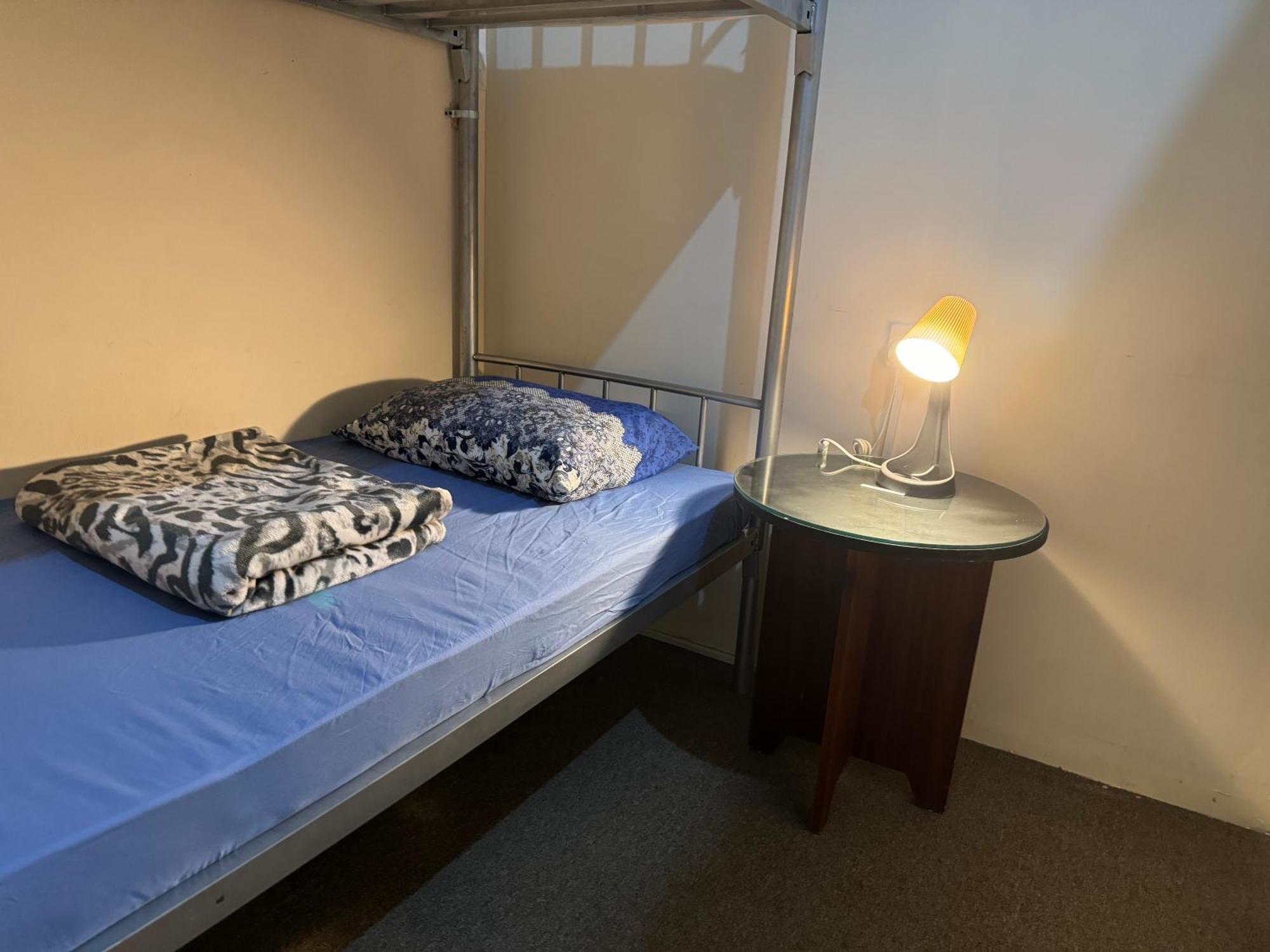 Backpackers Place Apartman Abu Dzabi Szoba fotó